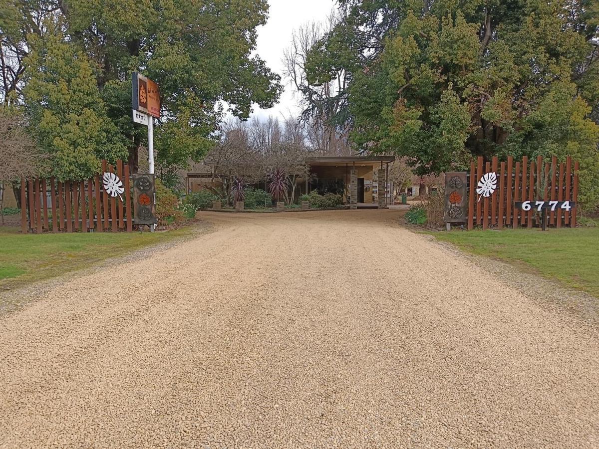 Buffalo Motel And Country Retreat Porepunkah Ngoại thất bức ảnh